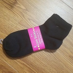 B2G1 TS 3 Pairs of Black Quarter Ankle Socks
